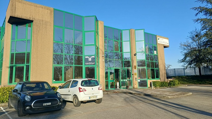 Centre Saint-Genis-Pouilly