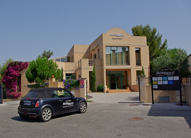 Façade du centre de test psychotechnique Centre d’affaires MONBUR’O à La Seyne-sur-Mer