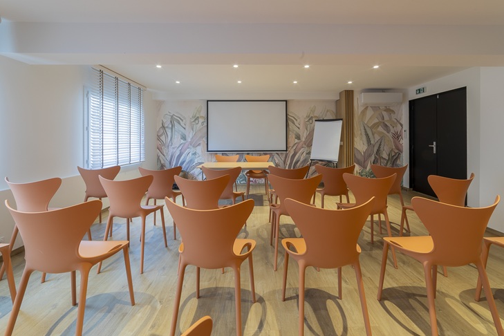 Façade du centre de test psychotechnique Hôtel Impérial Sète à Sète