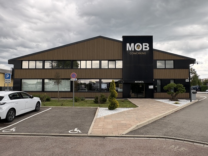 Façade du centre de test psychotechnique MOB Coworking à Bourg-en-Bresse